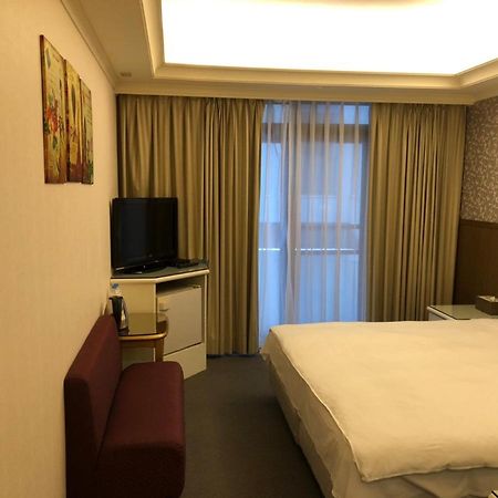 Good Life Hotel - Chunlai Tajpej Zewnętrze zdjęcie